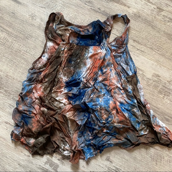 Sparkle and Fade • Tie Dye cropped tank - Picture 2 of 4